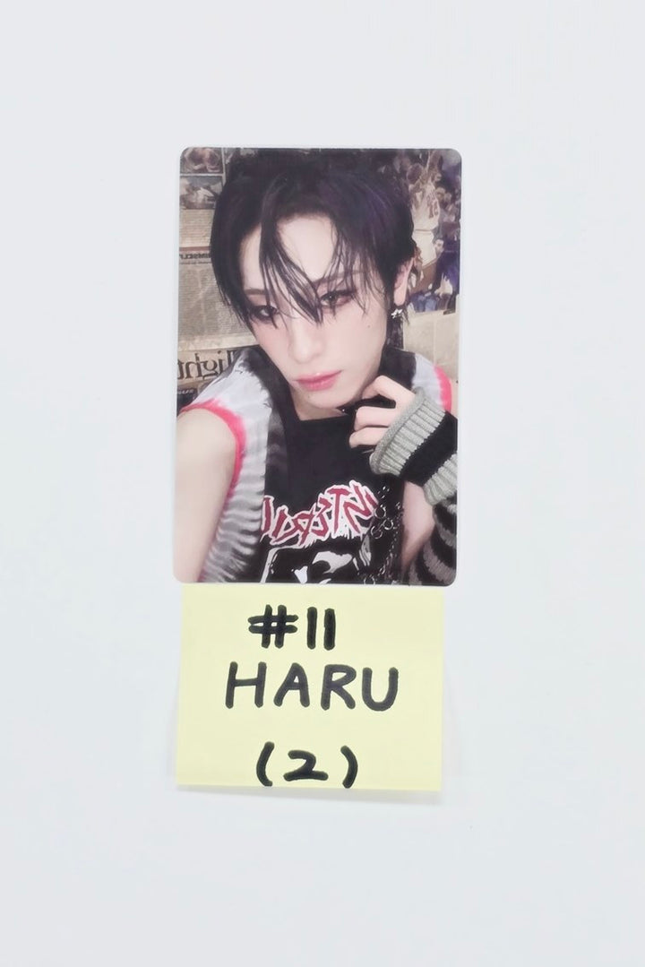 XLOV "UXLXVE" - Official Photocard [25.11.14]