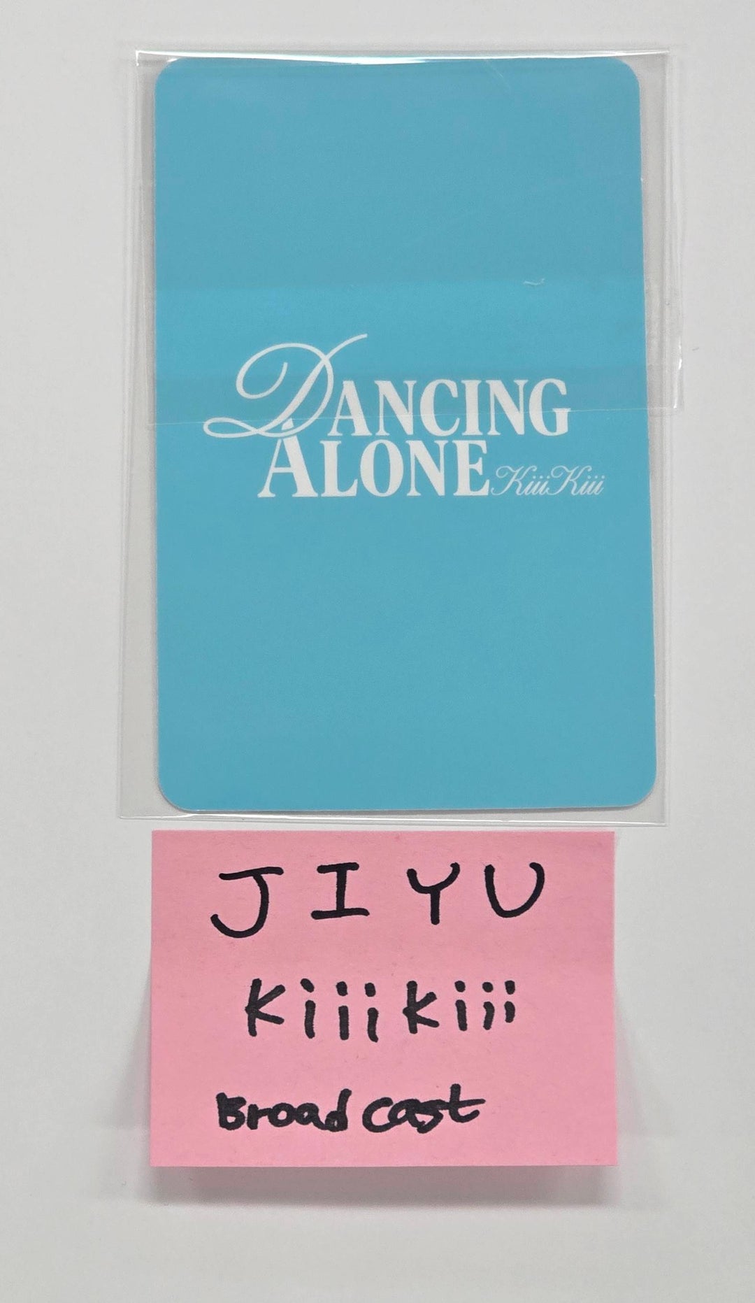 KiiiKiii "DANCING ALONE" -  Broadcast Photocard [25.11.14]
