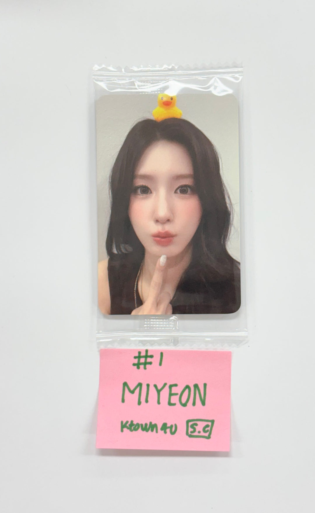 MIYEON (of I-dle) "MY, Lover" - Ktown4U Fan Showcase Event Photocard [25.11.17]