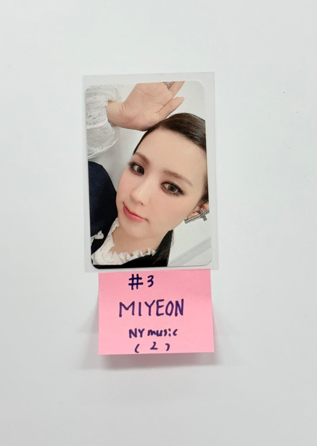 MIYEON (of I-dle) "MY, Lover" - NY Music Pre-Order Benefit Photocard [25.11.17]