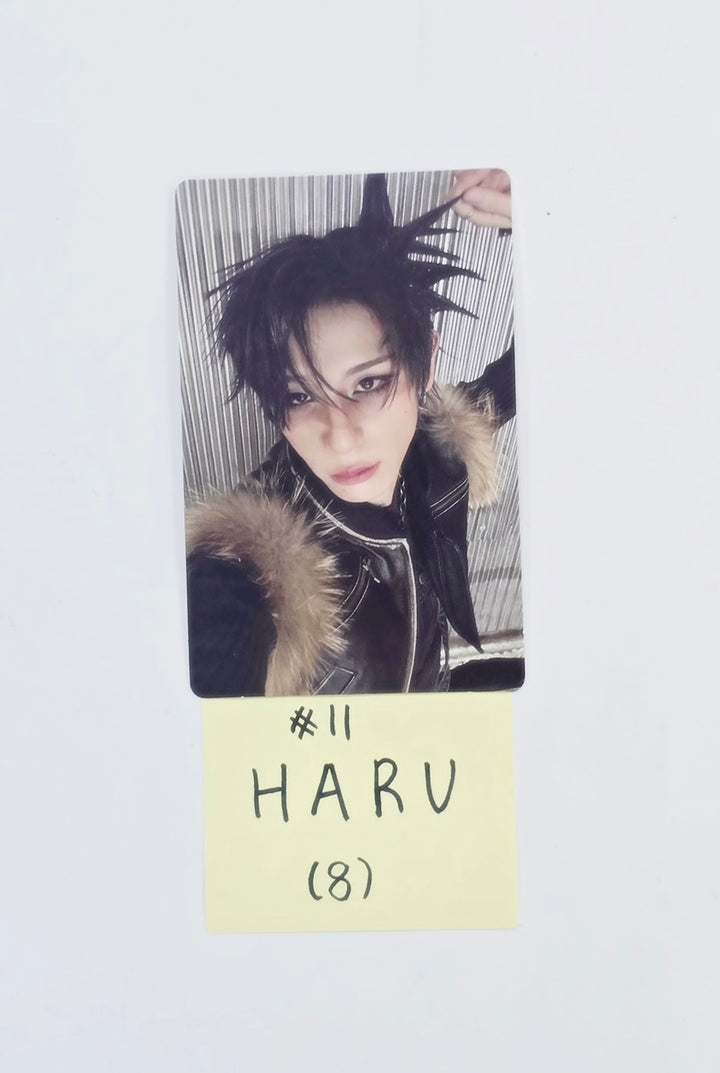 XLOV "UXLXVE" - Official Photocard [25.11.17]