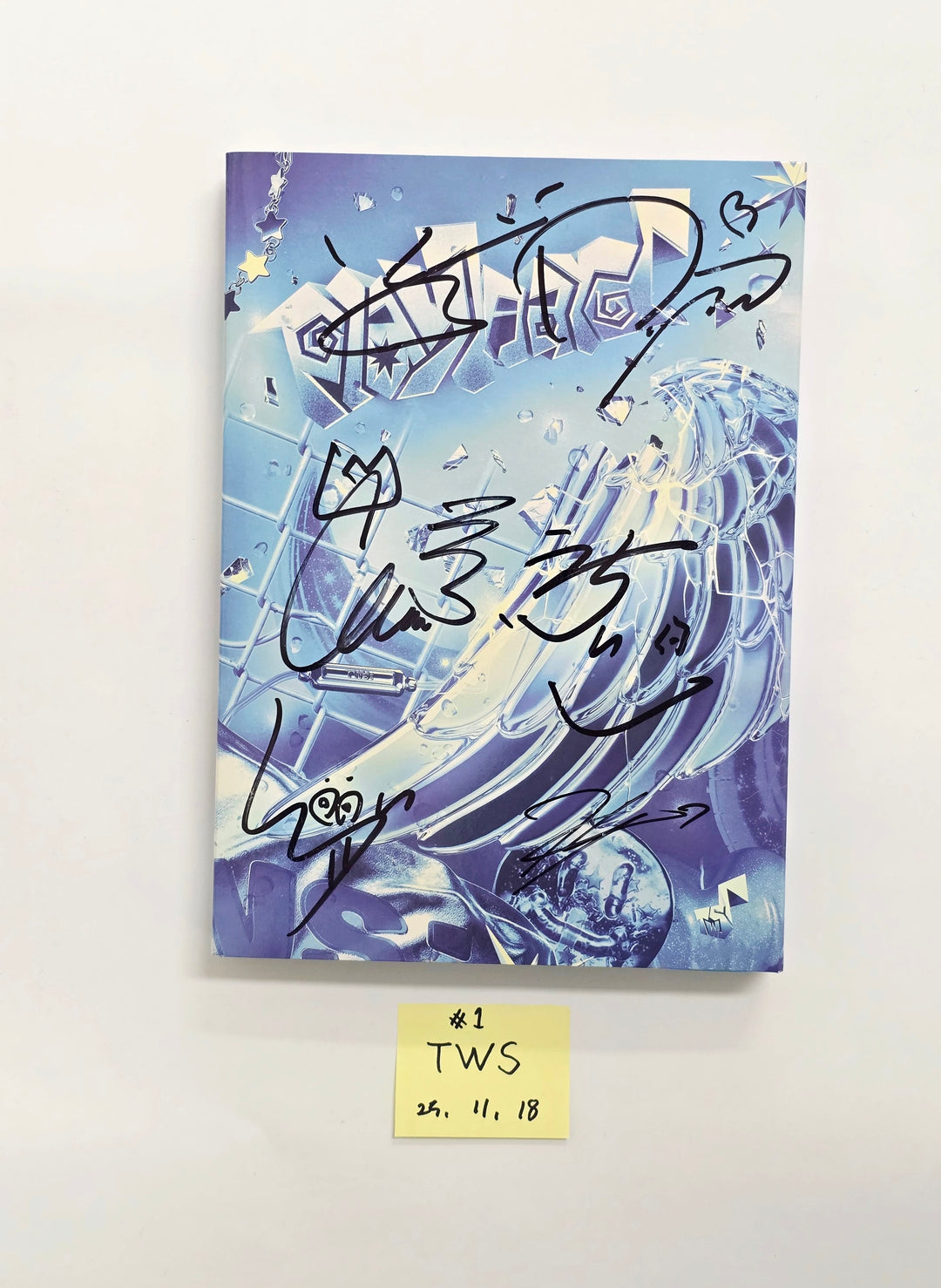 TWS "Play hard" - Hand Autographed(Signed) Promo Album [25.11.18]