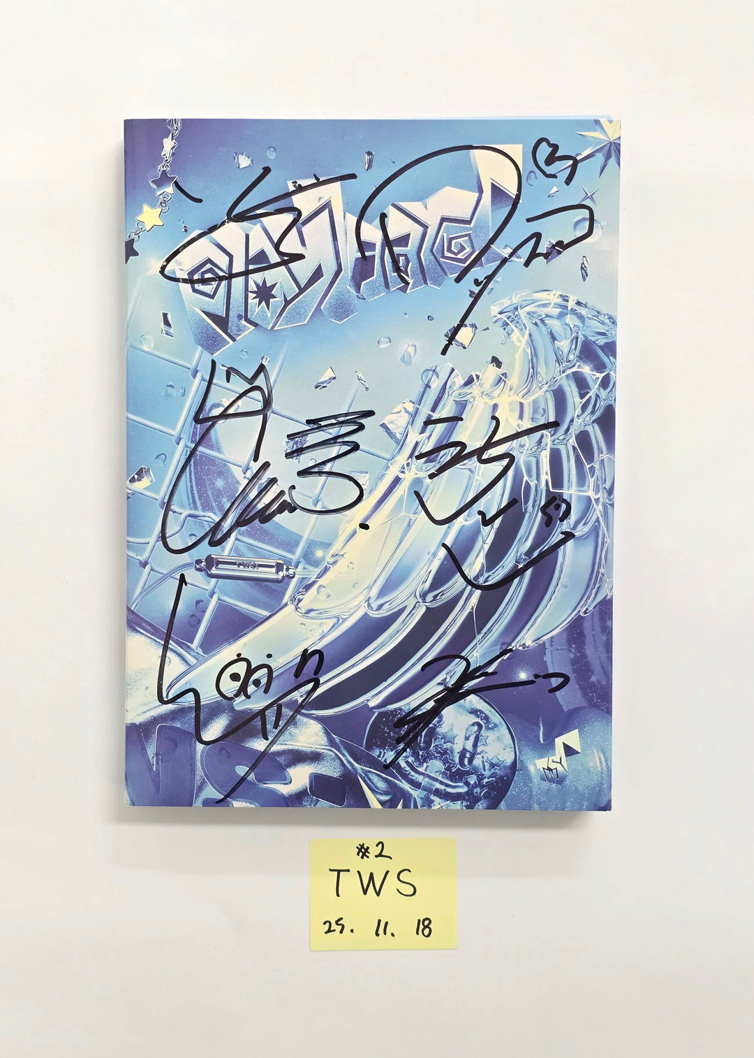 TWS "Play hard" - Hand Autographed(Signed) Promo Album [25.11.18]