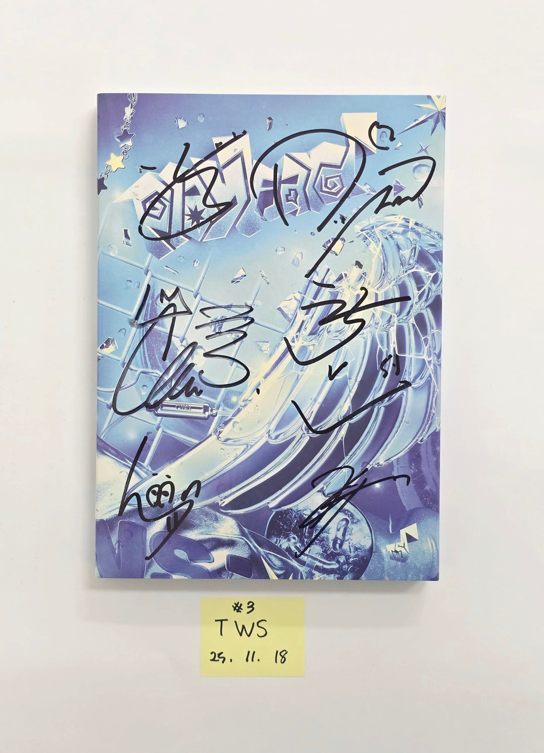 TWS "Play hard" - Hand Autographed(Signed) Promo Album [25.11.18]