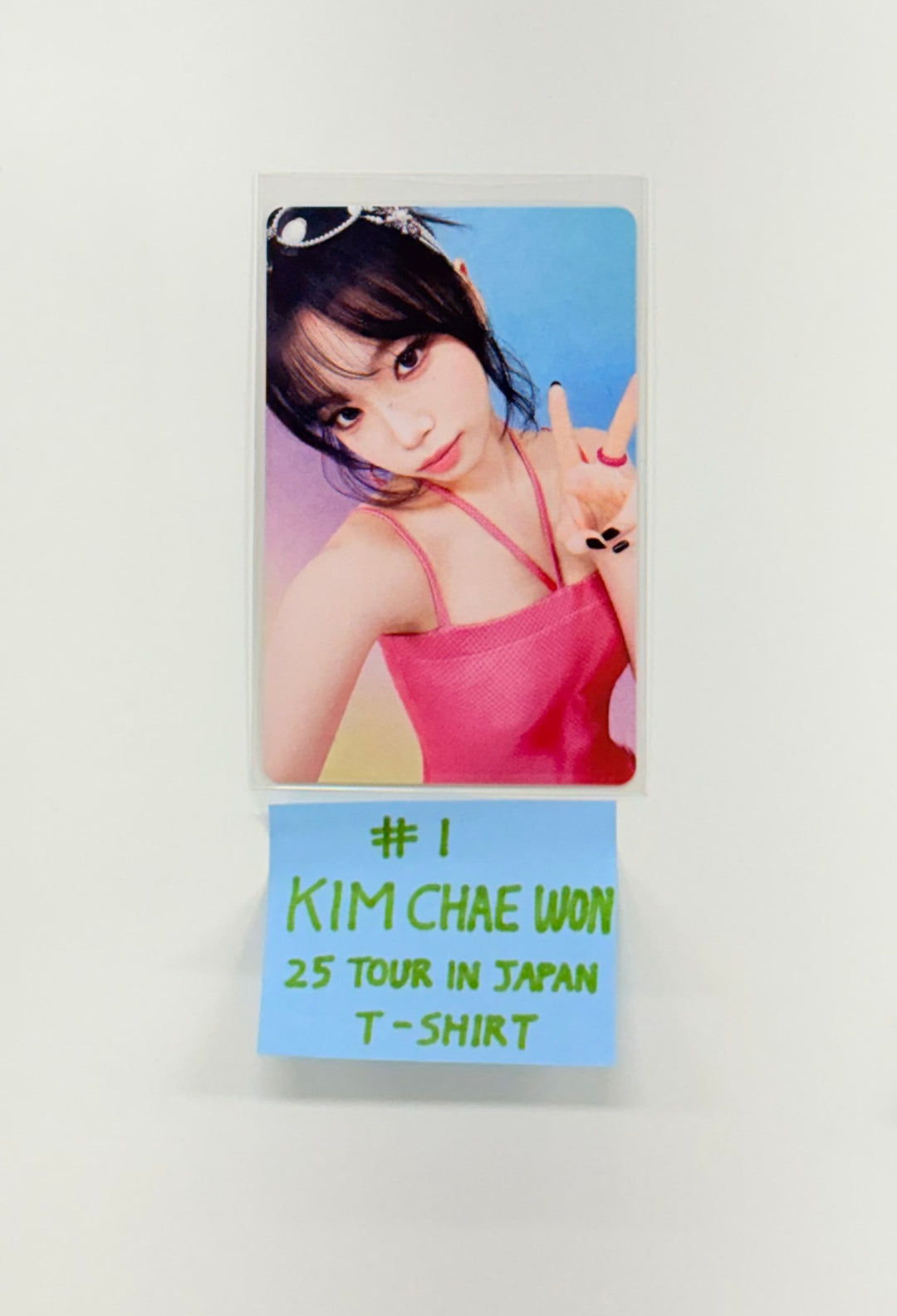 Le Sserafim - 2025 Tour in Japan T-Shirt Photocard [25.11.18]