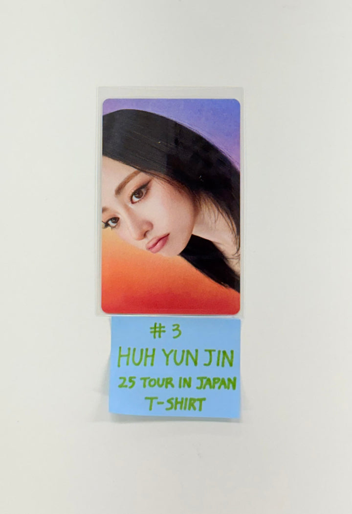 Le Sserafim - 2025 Tour in Japan T-Shirt Photocard [25.11.18]
