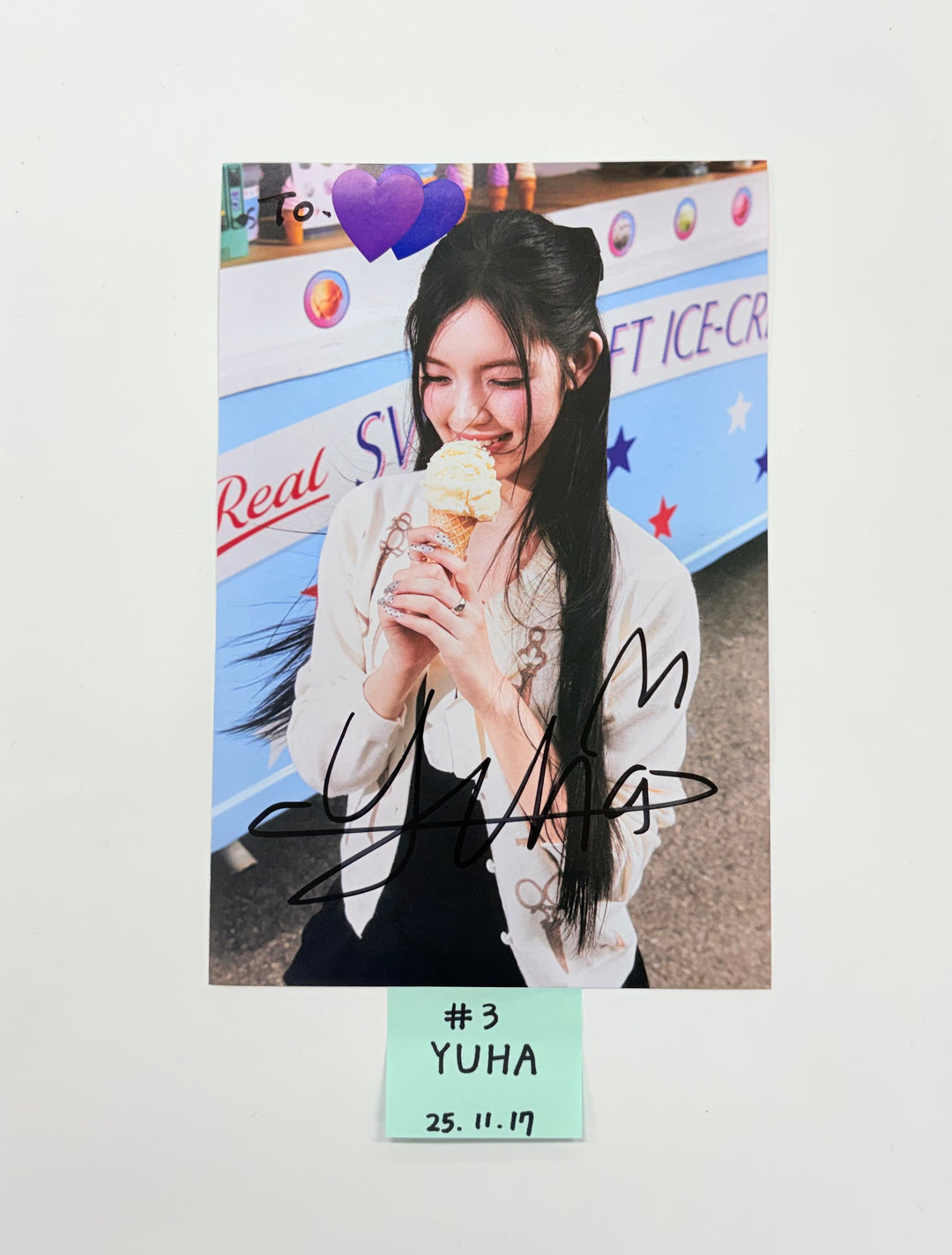 Hearts2Hearts "FOCUS" - A Cut Page From Fansign Event Album [25.11.19]