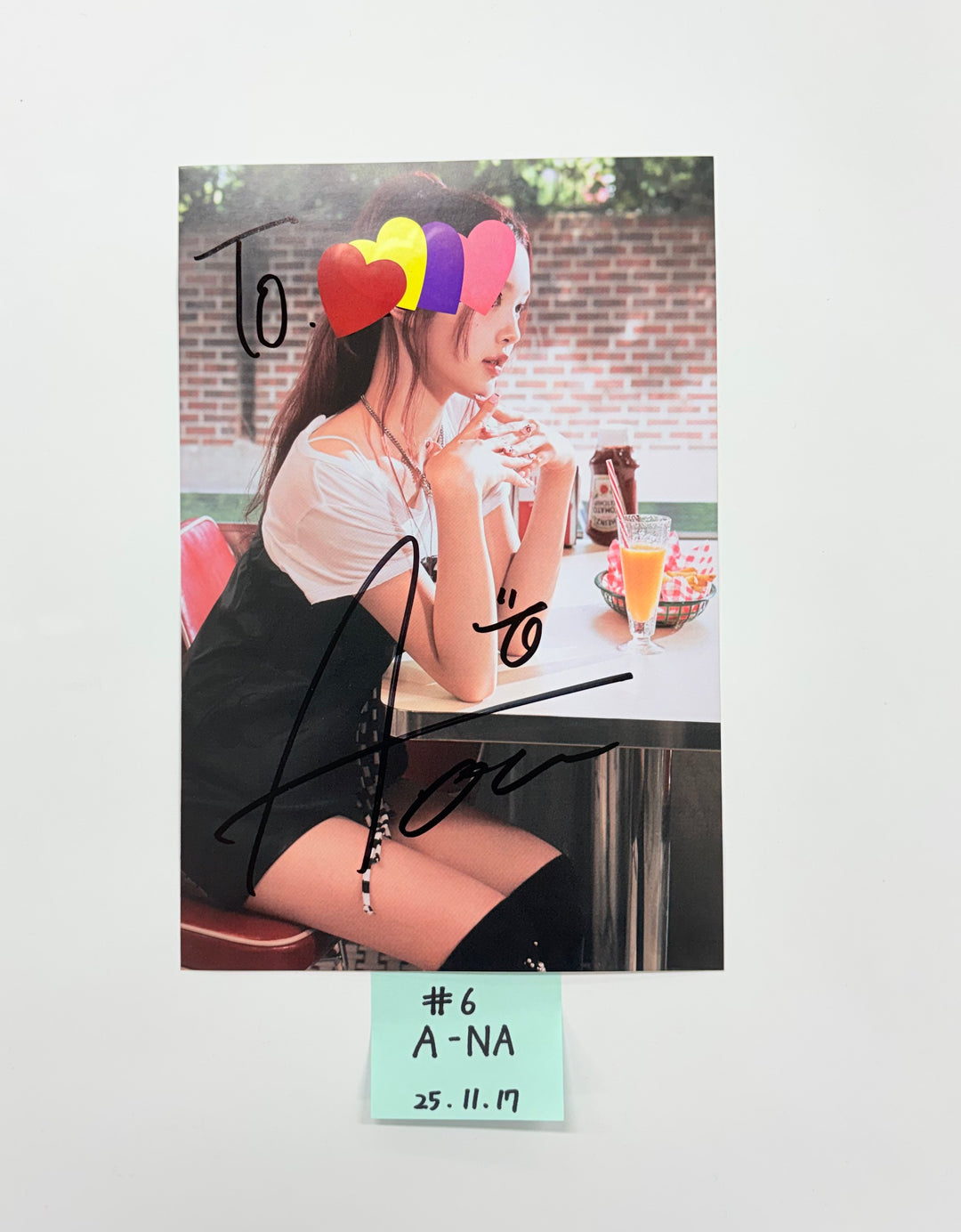 Hearts2Hearts "FOCUS" - A Cut Page From Fansign Event Album [25.11.19]