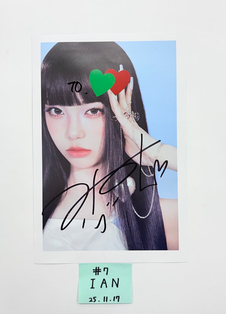 Hearts2Hearts "FOCUS" - A Cut Page From Fansign Event Album [25.11.19]