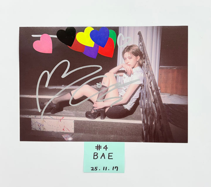 NMIXX "Blue Valentine" - A Cut Page From Fansign Event Album [25.11.19]