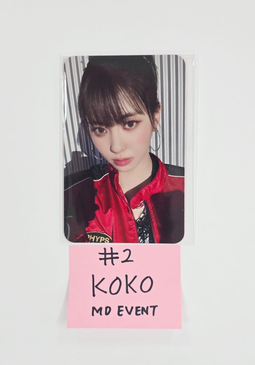 IZNA - "Not Just Pretty" MD Event Photocard [25.11.20]