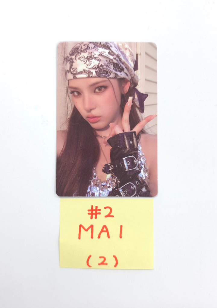 IZNA - "Not Just Pretty" Trading Photocard [25.11.20]