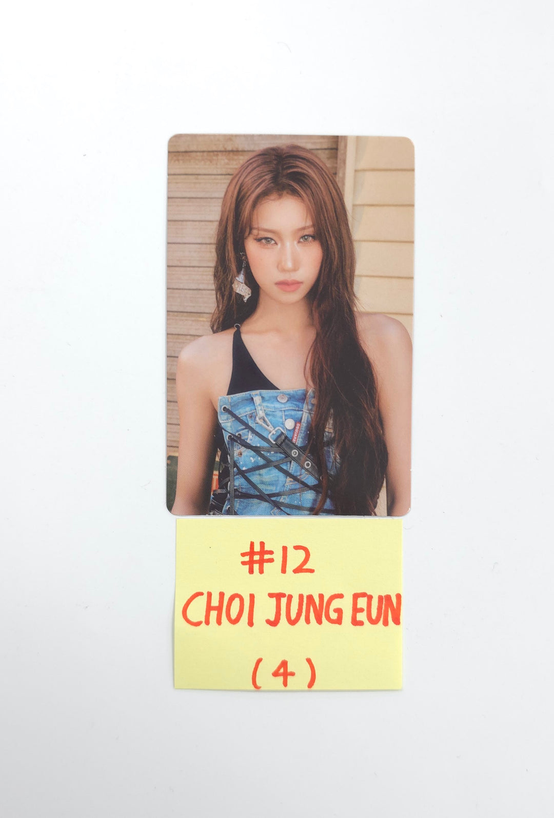 IZNA - "Not Just Pretty" Trading Photocard [25.11.20]