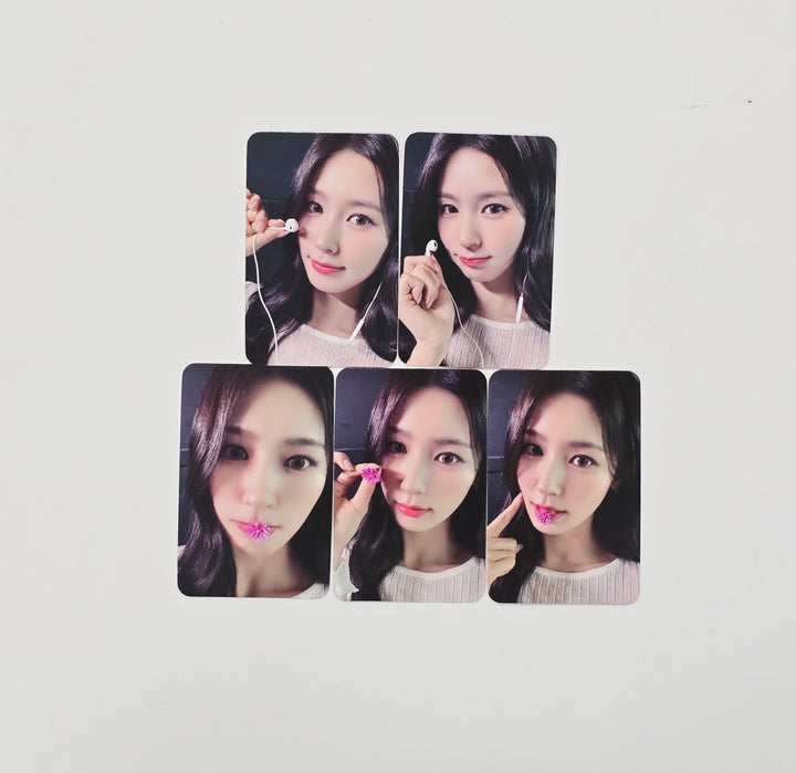 MIYEON (of I-dle) "MY, Lover" - Music Plant Fansign Event Photocard [25.11.21]