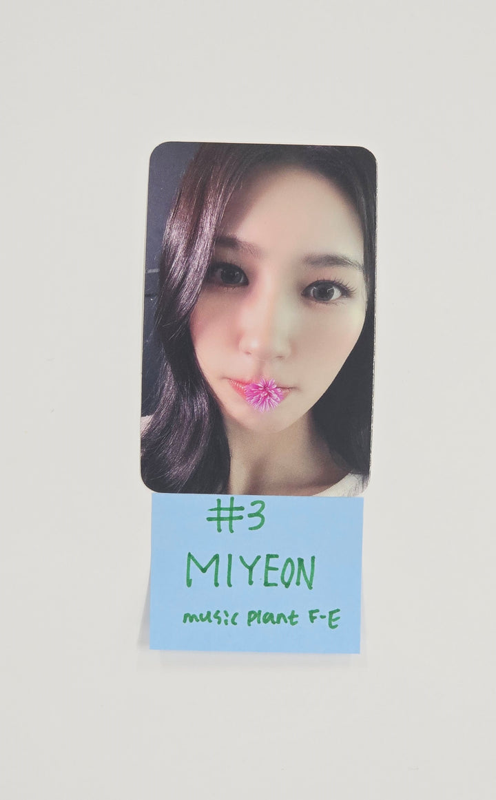 MIYEON (of I-dle) "MY, Lover" - Music Plant Fansign Event Photocard [25.11.21]
