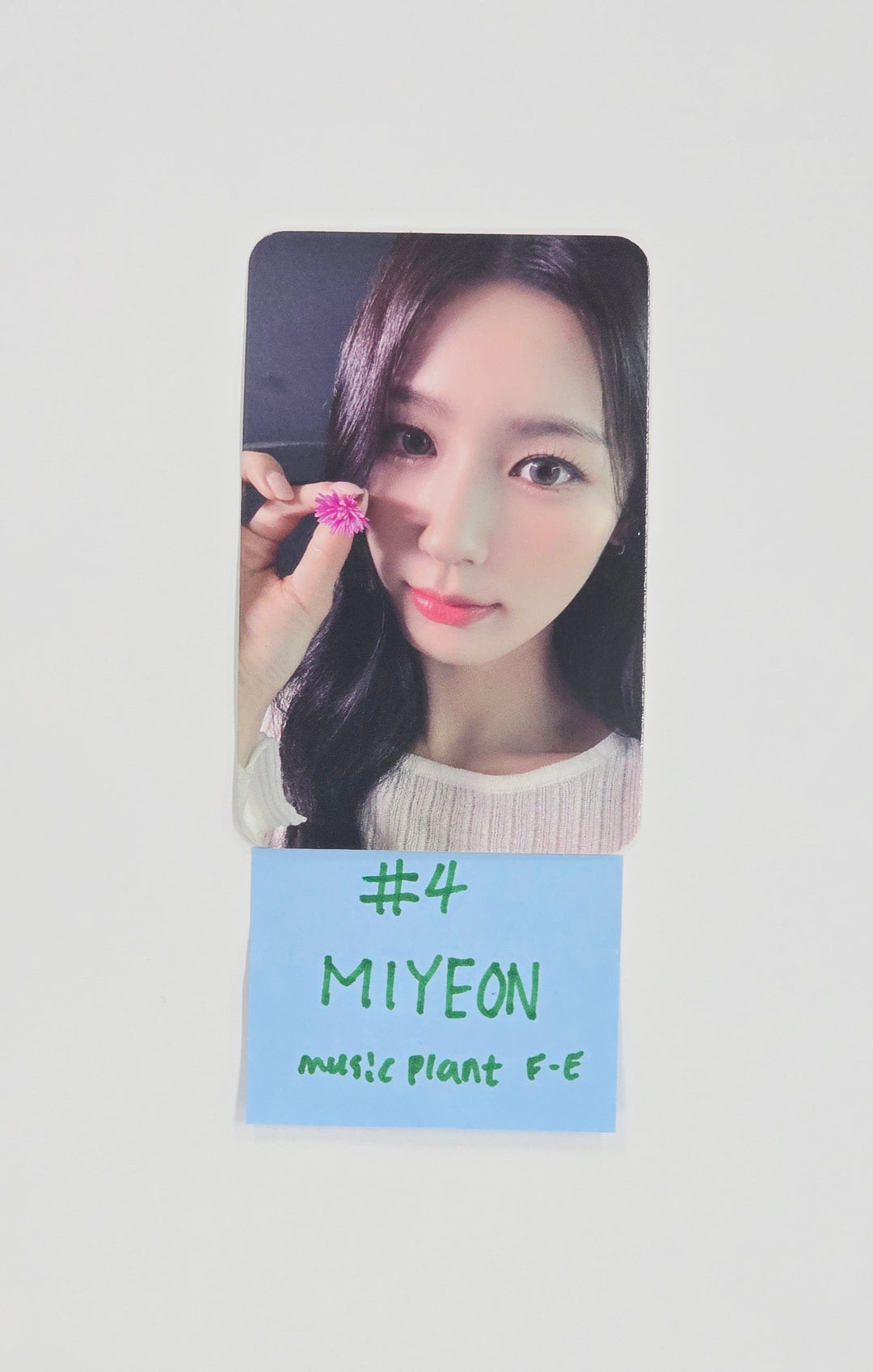 MIYEON (of I-dle) "MY, Lover" - Music Plant Fansign Event Photocard [25.11.21]