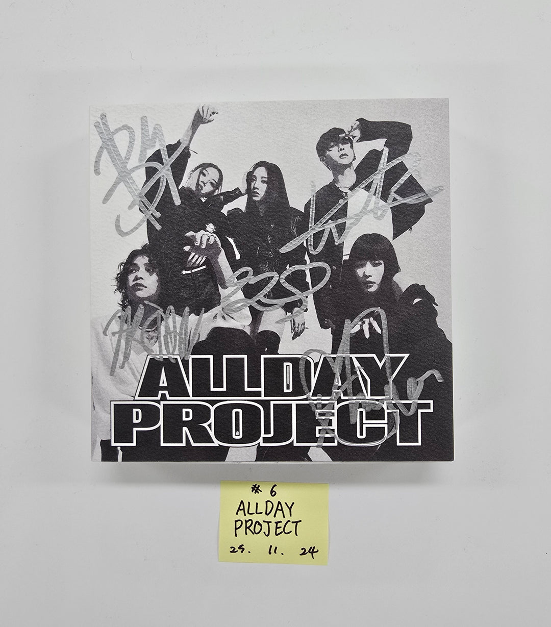 Stray Kids "SKZ IT TAPE 'DO IT'", CLOSE YOUR EYES "Blackout", ALLDAY PROJECT "FAMOUS", Baby DONT Cry "I DONT CARE", NCT DREAM "Beat It Up" - Hand Autographed(Signed) Promo Album [25.11.24]