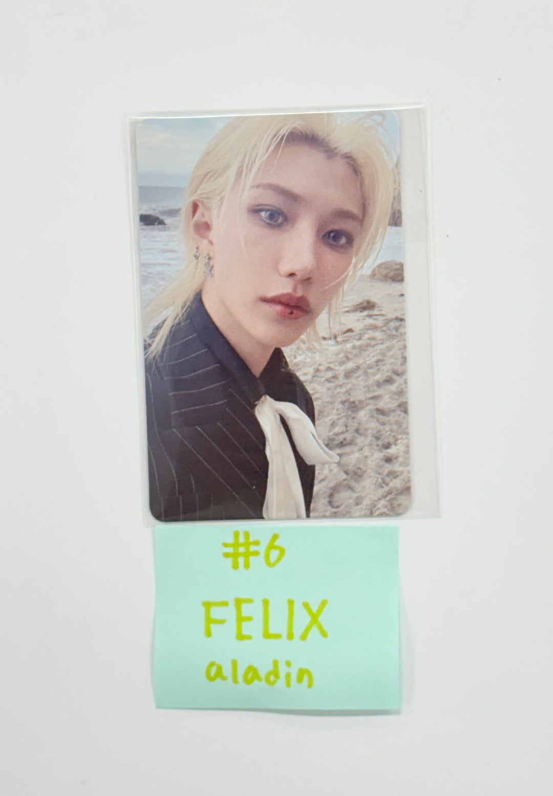 STRAY-KIDS "SKZ IT TAPE ‘DO IT’" - Aladin Pre-Order Benefit Photocard [25.11.24]