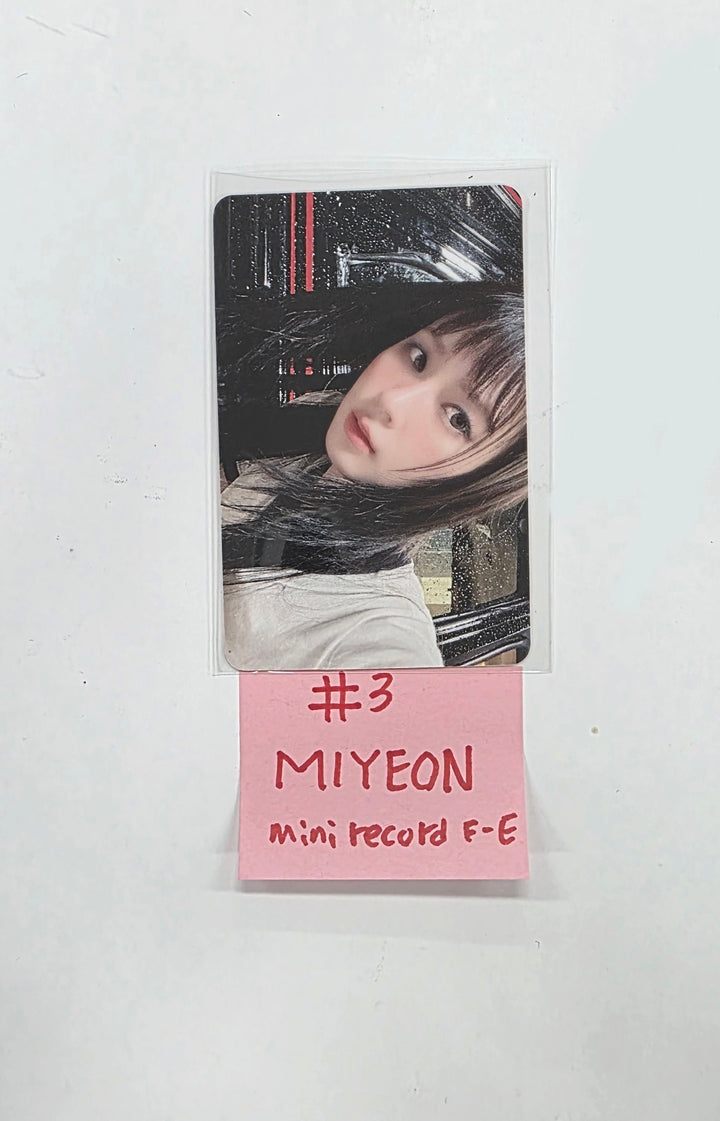 MIYEON (of I-dle) "MY, Lover" - Mini Record Fansign Event Photocard R2 [25.11.25]