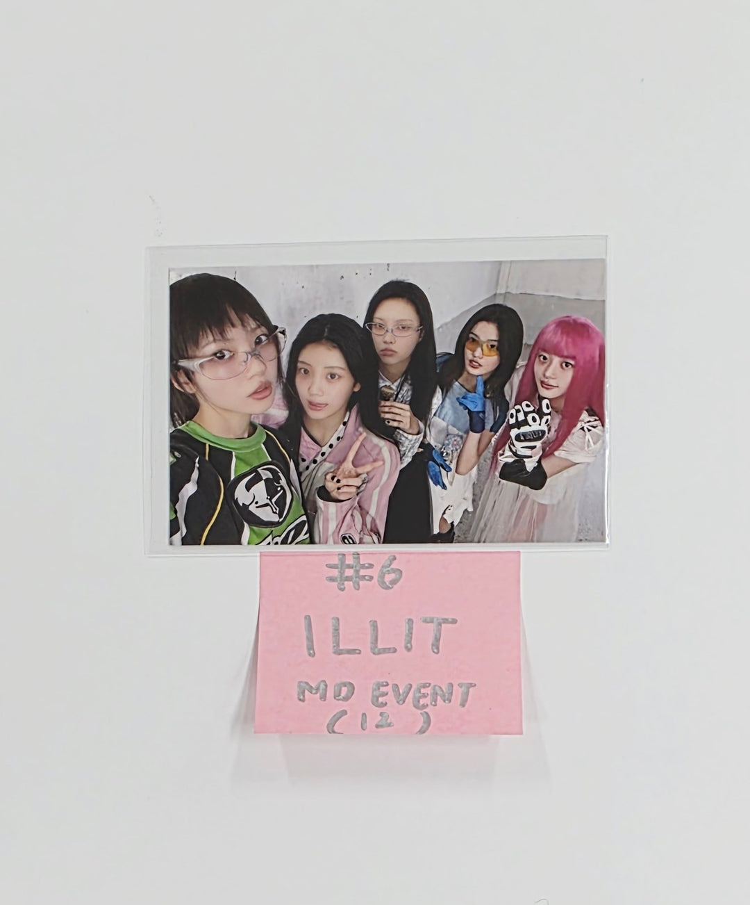 ILLIT "NOT CUTE ANYMORE" - POP-UP STORE Official MD Event Photocard [25.11.25]