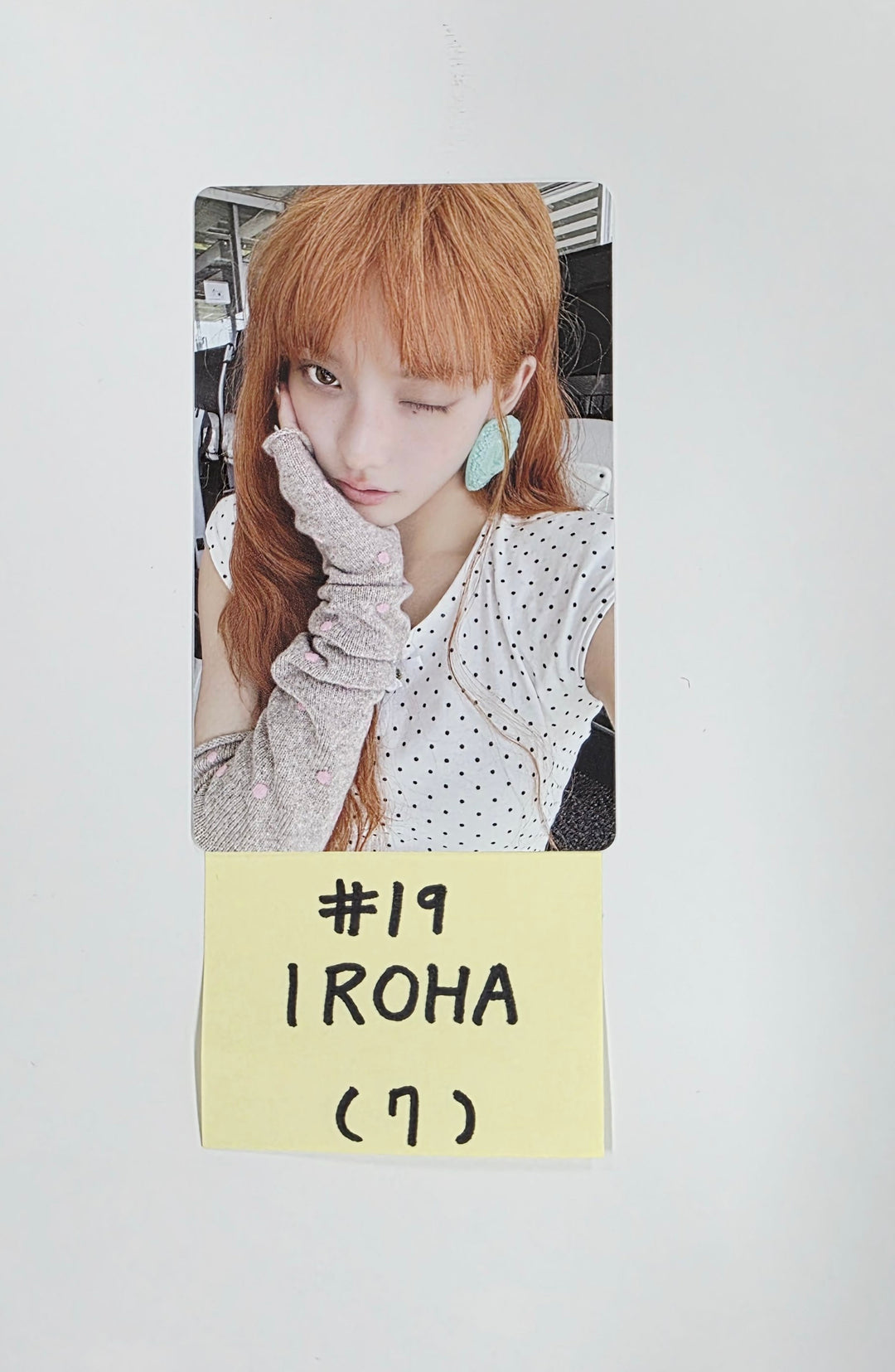 ILLIT "NOT CUTE ANYMORE" - Official Photocard [25.11.25]