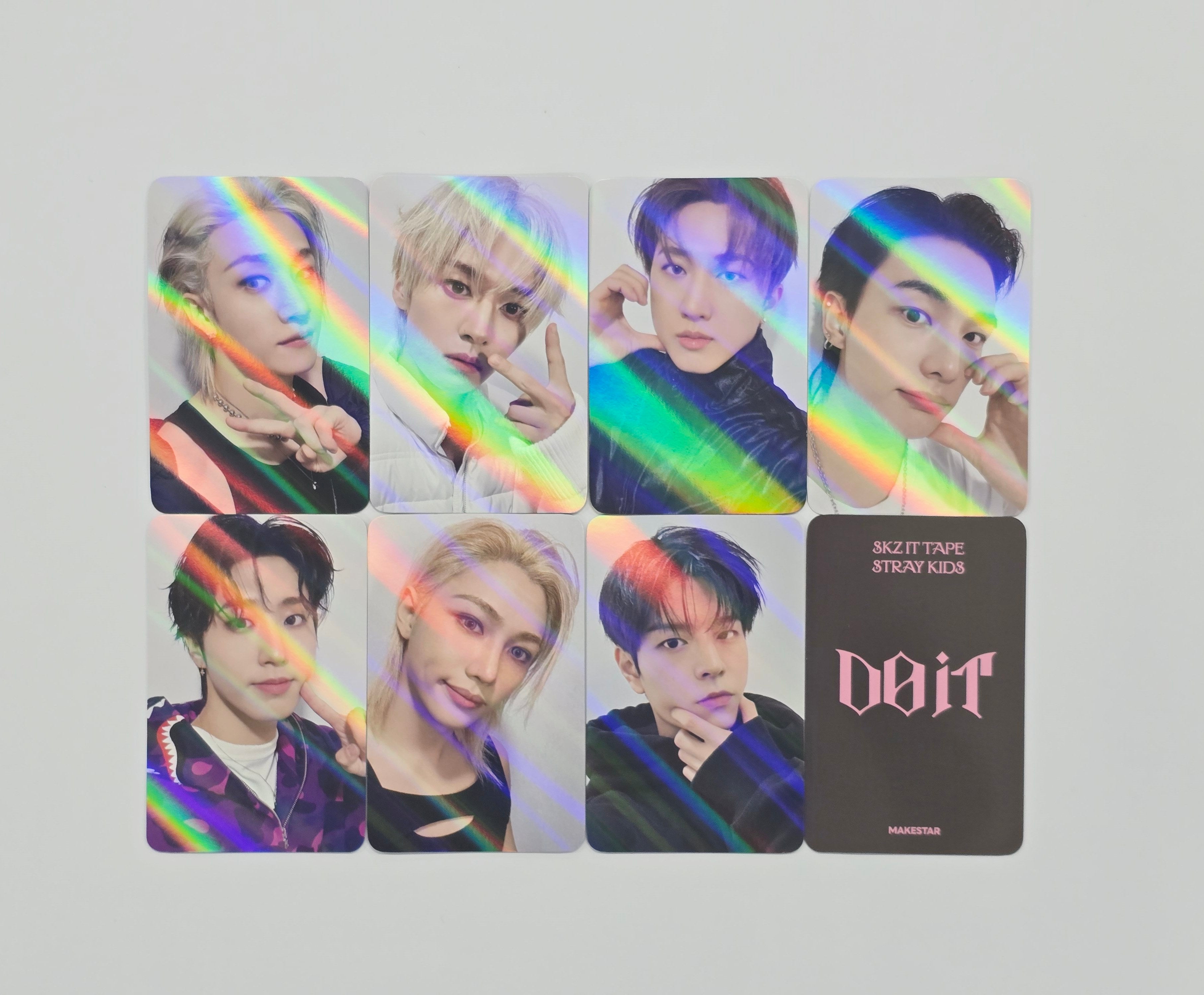 STRAY KIDS 