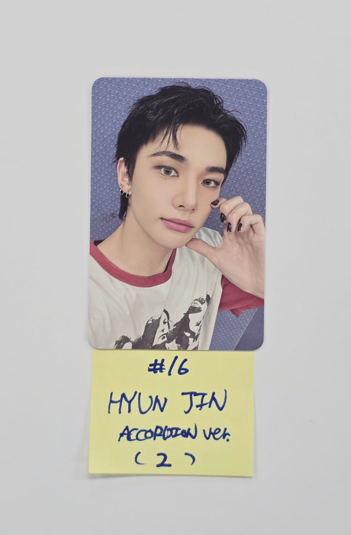 STRAY KIDS "SKZ IT TAPE ‘DO IT’" - Official Photocard (ACCORDION ver.)  [25.11.26]