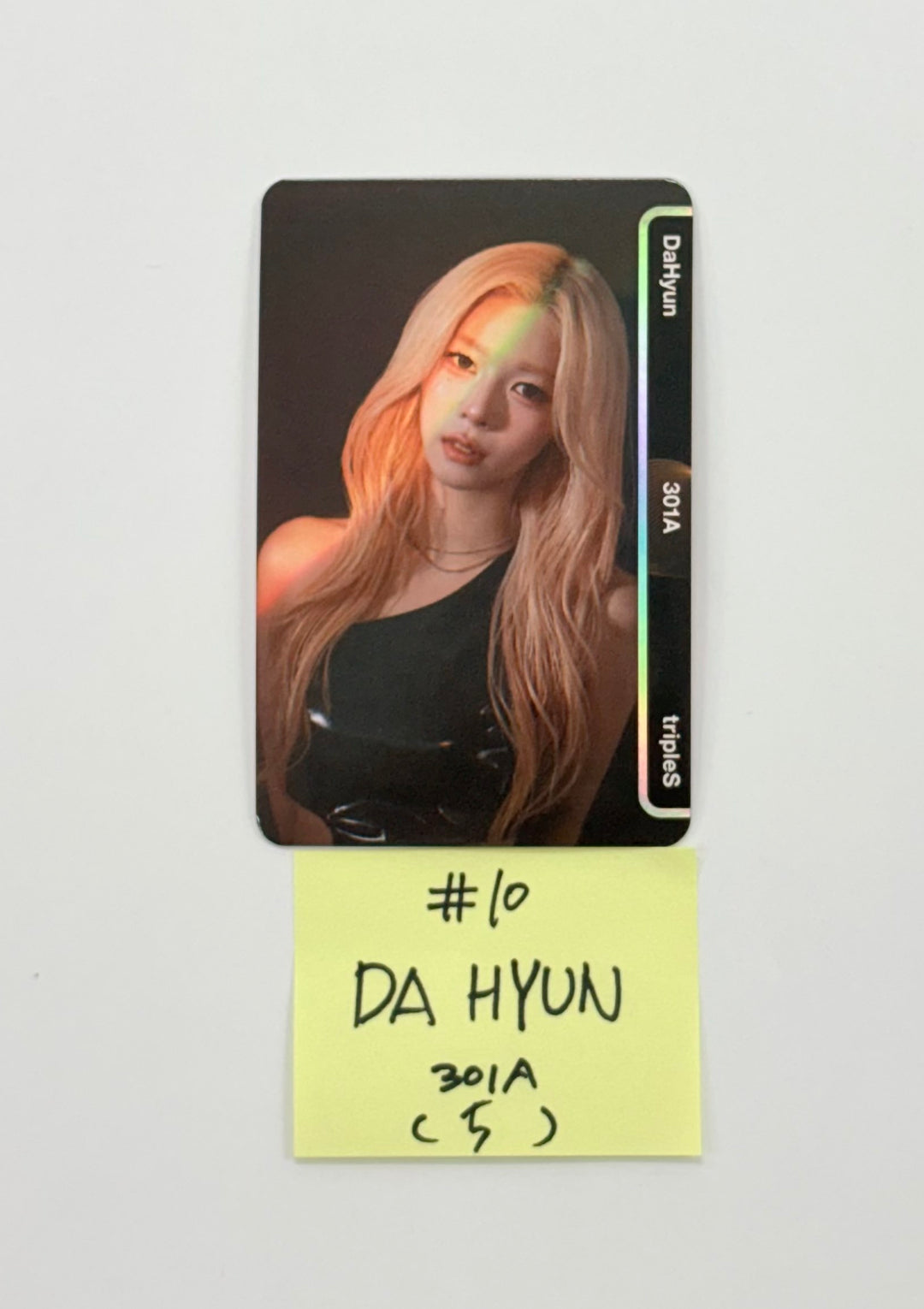 Triples_msnz "Beyond Beauty" - Official Photocard (Objekt Music Album ver.) [25.11.27](restocked 12/03)