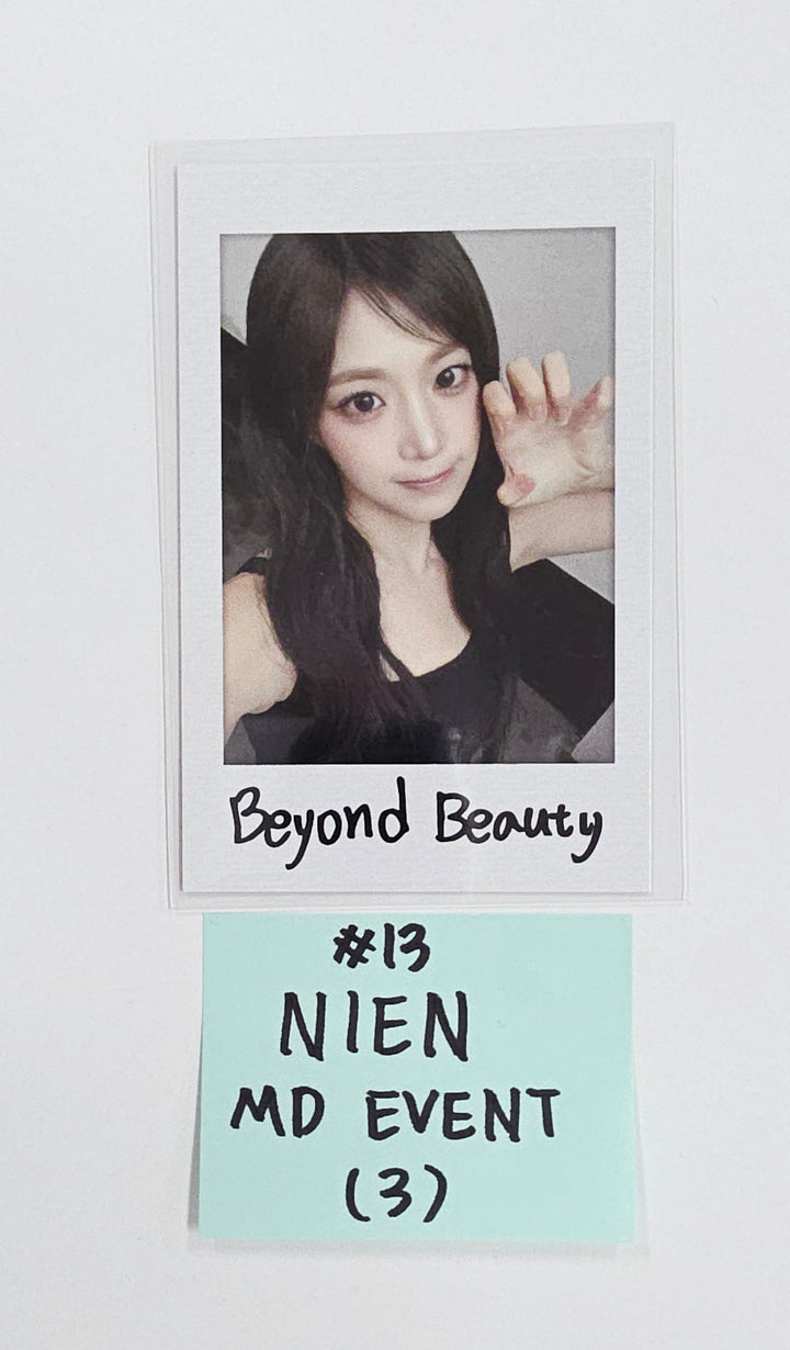 Triples_msnz "Beyond Beauty" - Everlin POP-UP Store MD Event Polaroid type Photocard [25.11.27]