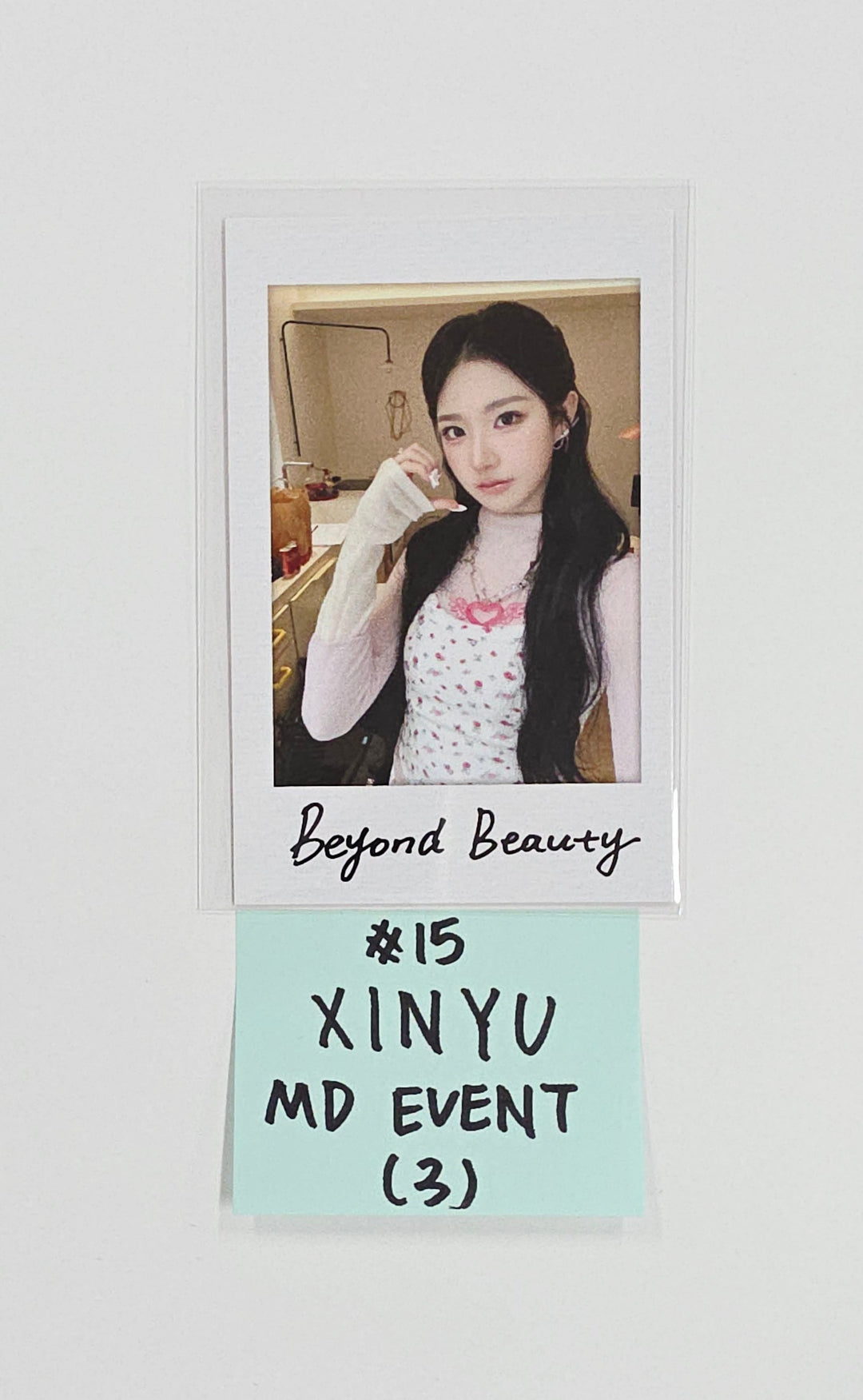 Triples_msnz "Beyond Beauty" - Everlin POP-UP Store MD Event Polaroid type Photocard [25.11.27]