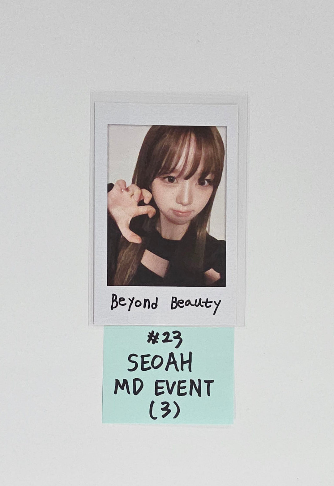 Triples_msnz "Beyond Beauty" - Everlin POP-UP Store MD Event Polaroid type Photocard [25.11.27]