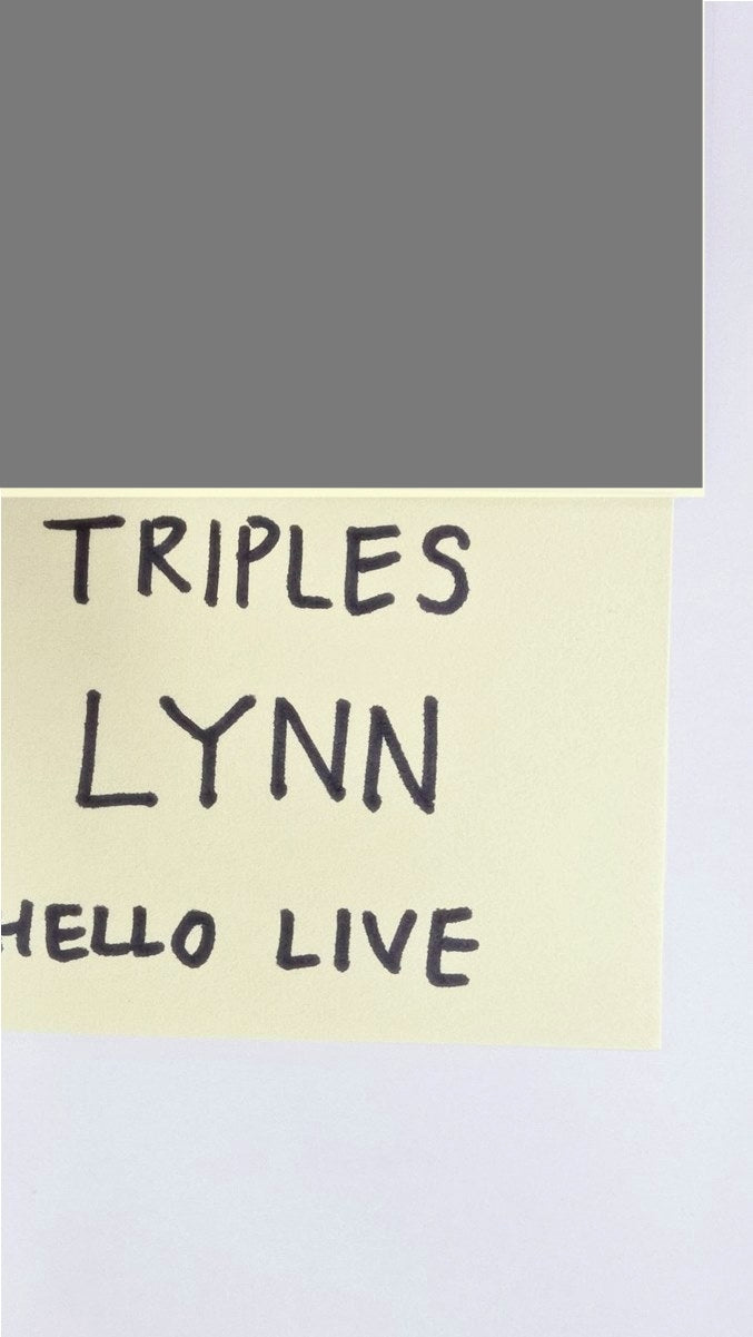 LYNN (of Triples_msnz) "Beyond Beauty" - Hand Autograhped(Signed) Polaroid [25.11.28]