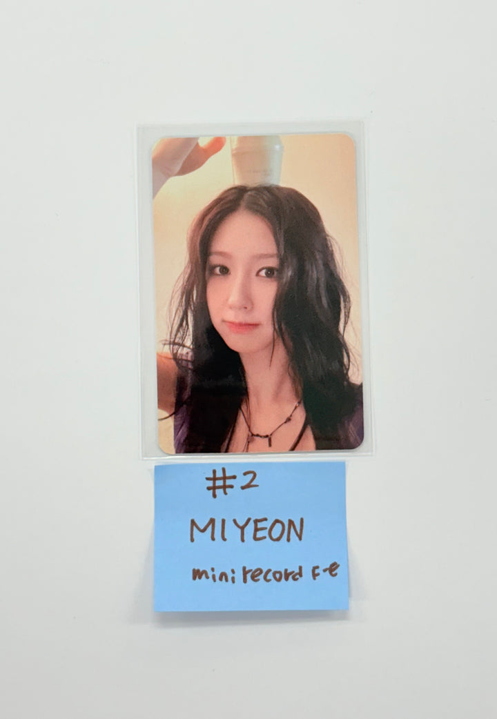 MIYEON (of I-dle) "MY, Lover" - Mini Record Fansign Event Photocard R3 [25.12.02]