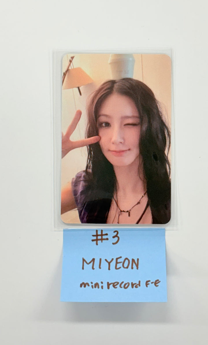 MIYEON (of I-dle) "MY, Lover" - Mini Record Fansign Event Photocard R3 [25.12.02]