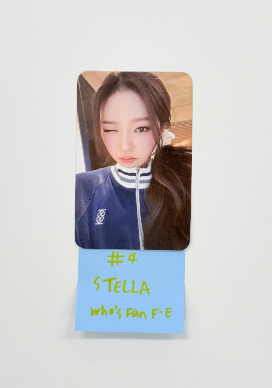 Hearts2Hearts "Focus" - Who's Fan Cafe Fansign Event Photocard [25.12.02]