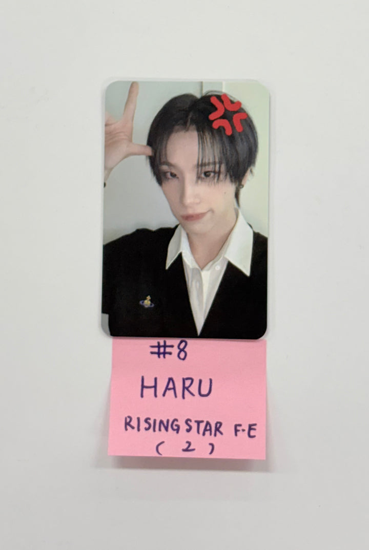 XLOV "UXLXVE" - Rising Star Fansign Event Photocard [25.12.04]