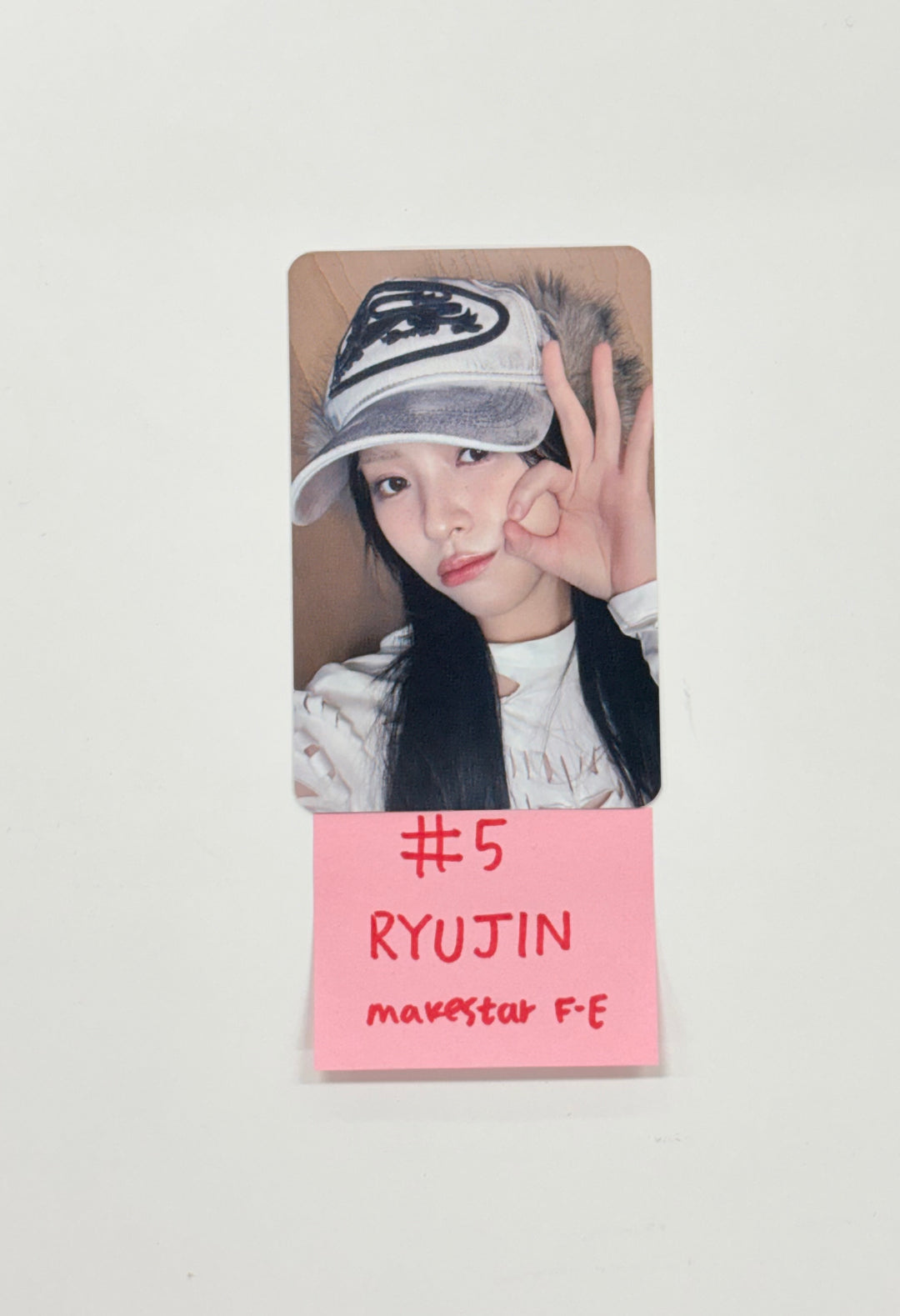 ITZY "TUNNEL VISION" - Makestar Fansign Event Photocard R4 [25.12.04]