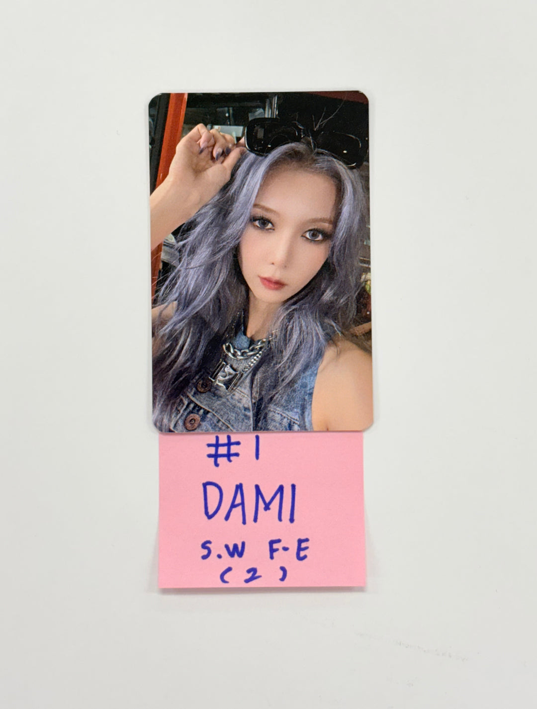 DAMI "Chequered Flag" - Soundwave Fansign Event Photocard [25.12.04]