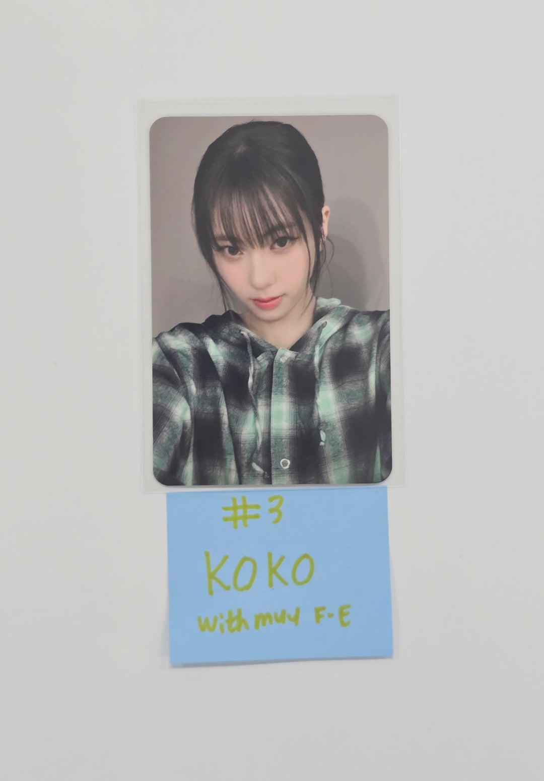 IZNA "Not Just Pretty" - Withmuu Fansign Event Photocard (POSTERBOOK Ver.) R2 [25.12.05]