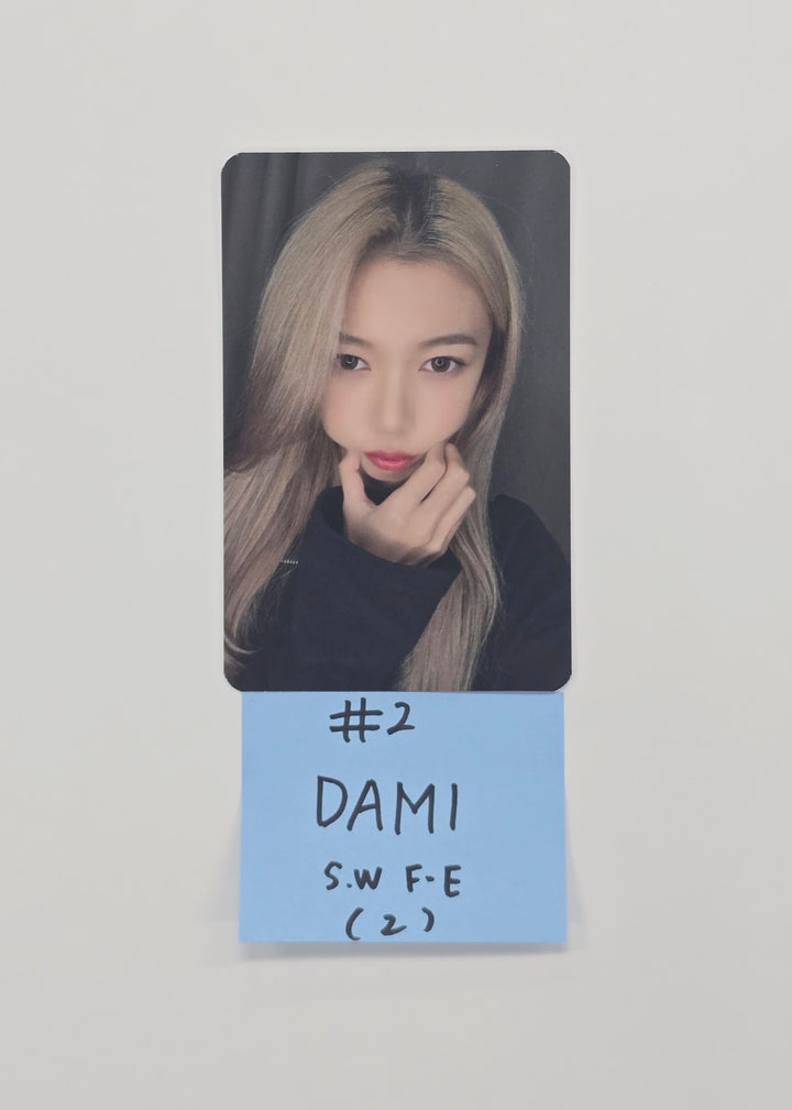 DAMI "Chequered Flag" - Soundwave Fansign Event Photocard R2 [25.12.05]