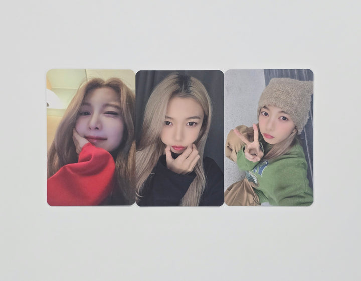 DAMI "Chequered Flag" - Soundwave Fansign Event Photocard R2 [25.12.05]