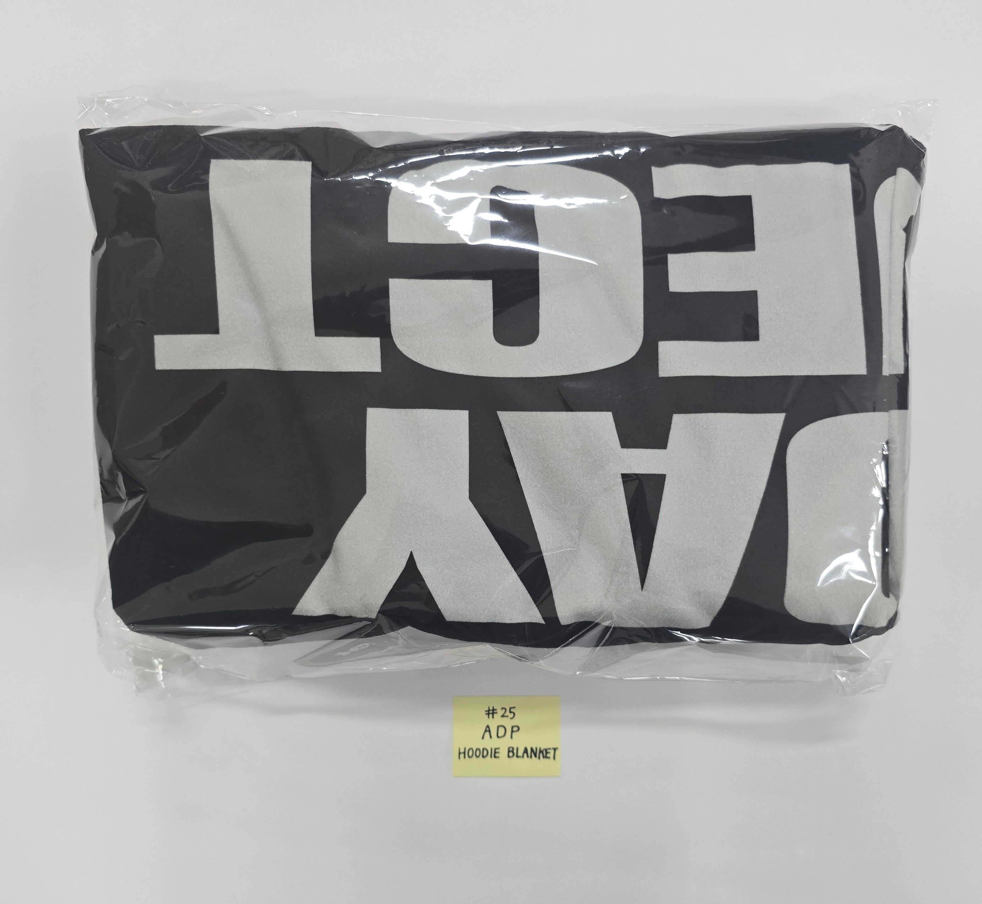 ALLDAY PROJECT The 1st EP Album 'ALLDAY PROJECT' - POP-UP STORE MD  [25.12.09]