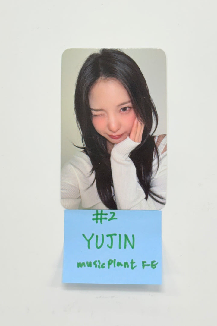 Kep1er "BUBBLE GUM" - Music Plant Fansign Event Photocard R2 [25.12.10]