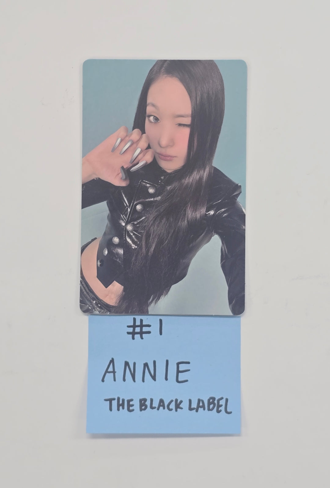 ALLDAY PROJECT The 1st EP Album "ALLDAY PROJECT" - The Black Label Pre-Order Benefit Photocard [25.12.10]