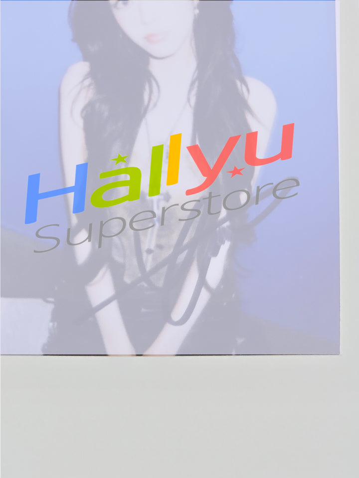 YUNA (of ITZY) "TUNNEL VISION" - Hand Autograhped(Signed) Polaroid [25.12.10]