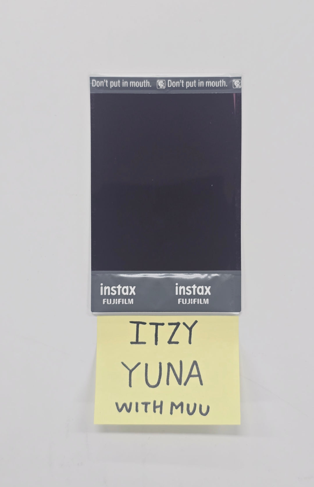 YUNA (of ITZY) "TUNNEL VISION" - Hand Autograhped(Signed) Polaroid [25.12.10]