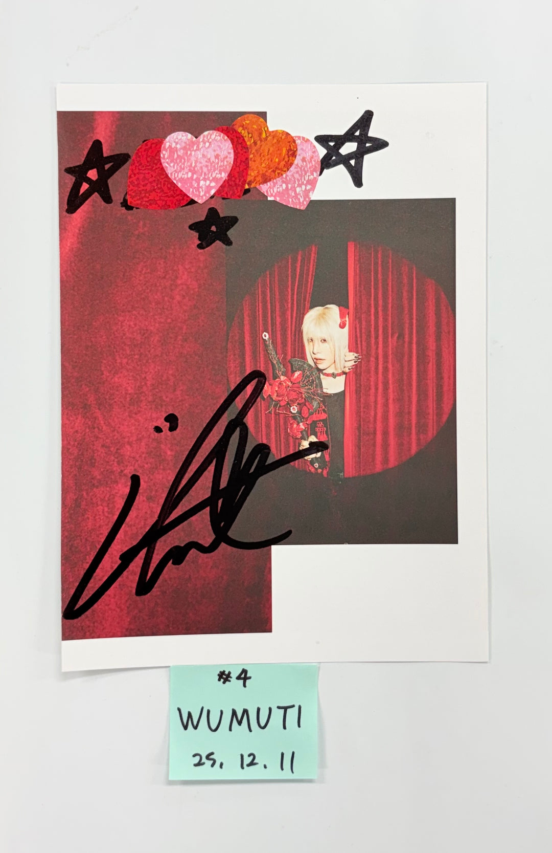 XLOV "UXLXVE" - A Cut Page From Fansign Event Album [25.12.]