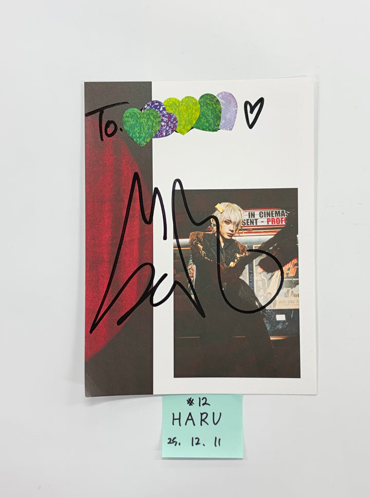 XLOV "UXLXVE" - A Cut Page From Fansign Event Album [25.12.]