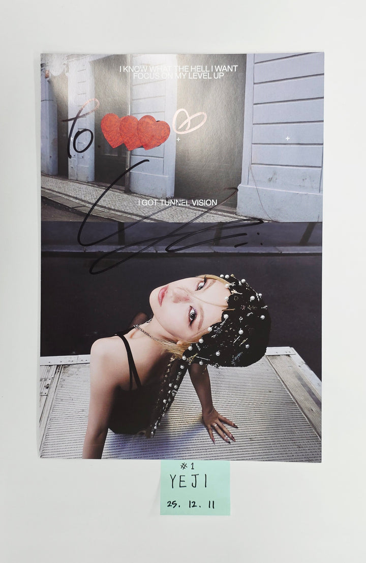 ITZY "TUNNEL VISION" - A Cut Page From Fansign Event Album [25.12.11]