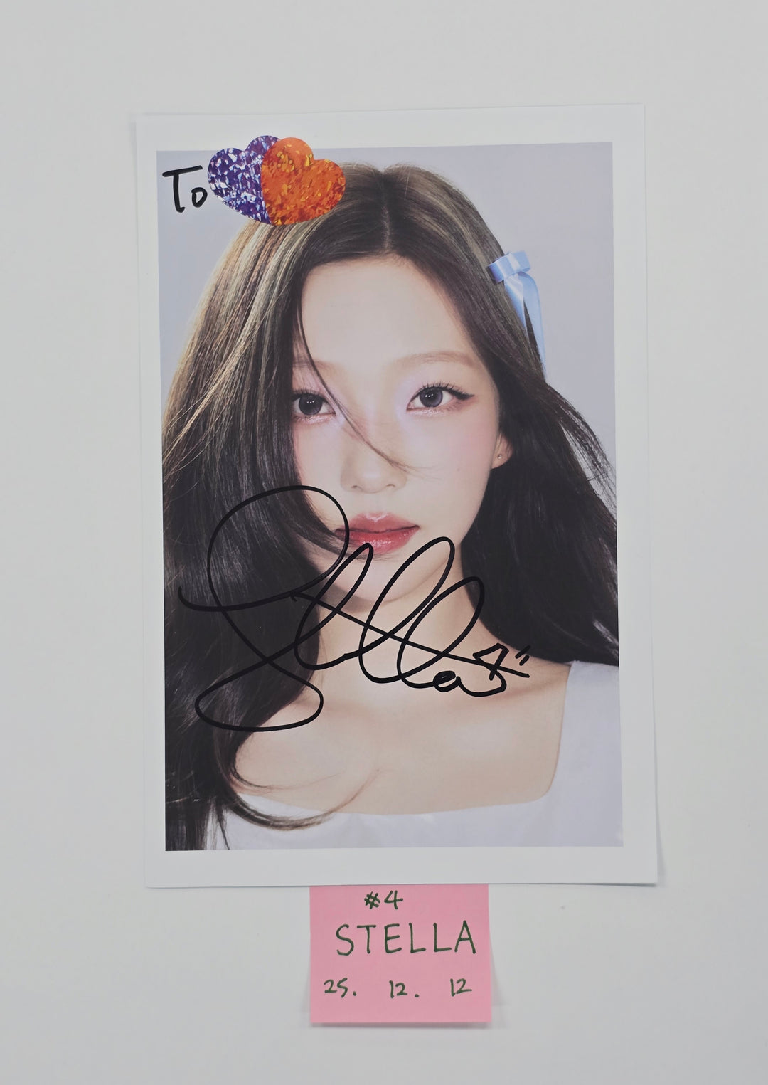 Hearts2Hearts "FOCUS" - A Cut Page From Fansign Event Album [25.12.12]